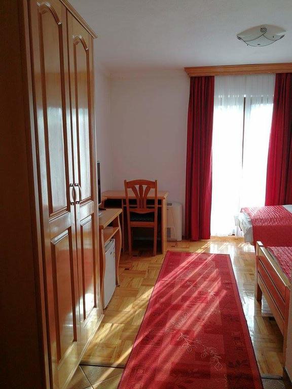 B&B Villa Una Bihać Exteriör bild